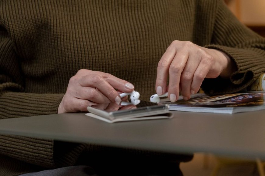 Sennheiser Accentum Clip Earbuds Baru Eksklusif Kanada, Rilis Global?